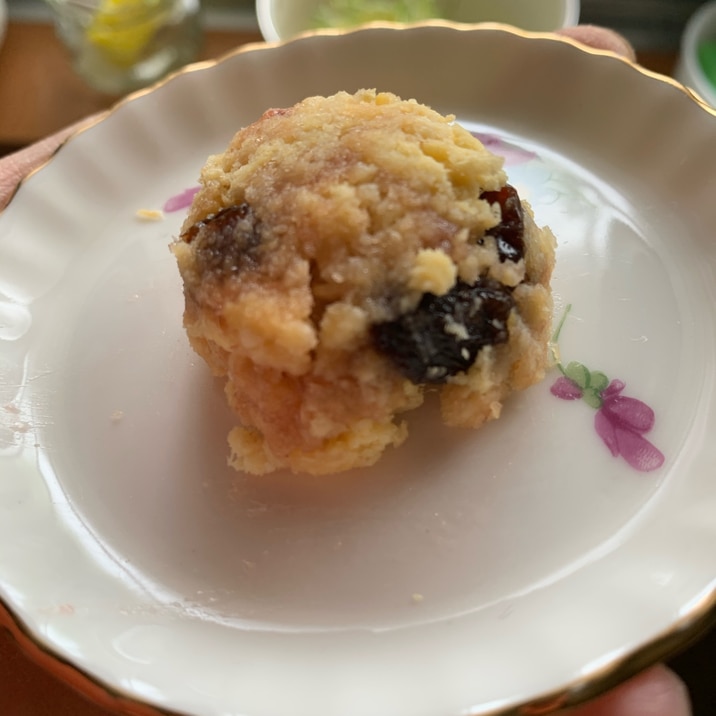 いちごとバナナのレーズンおから蒸しパン